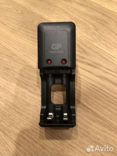 Зарядное устройство GP Powerbank S330