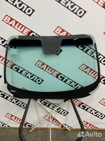 Лобовое стекло Nissan Micra 2 Замена