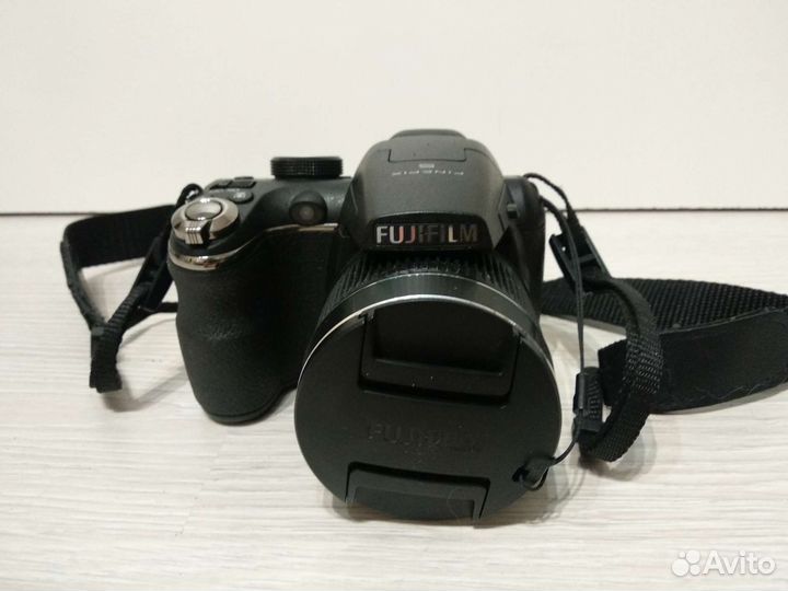 Цифровой фотоаппарат Fujifilm finepix S4000