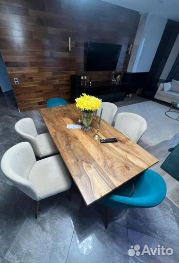 Стол из массива дуба