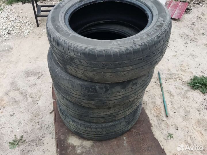 Headway HH301 205/60 R16 92V