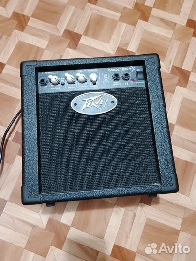 Peavey MAX-126 комбоусилитель