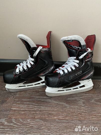 Хоккейные коньки bauer