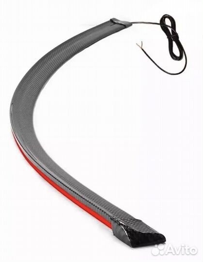 Лип-спойлер с LED-подсветкой для багажника