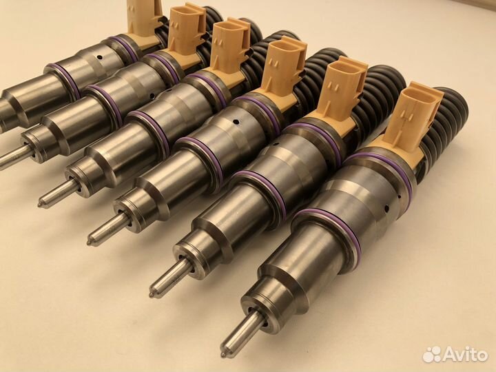 Насос форсунки Volvo FH13