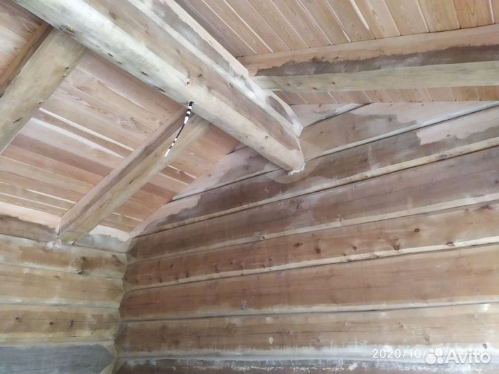 Рубщик срубов и плотник