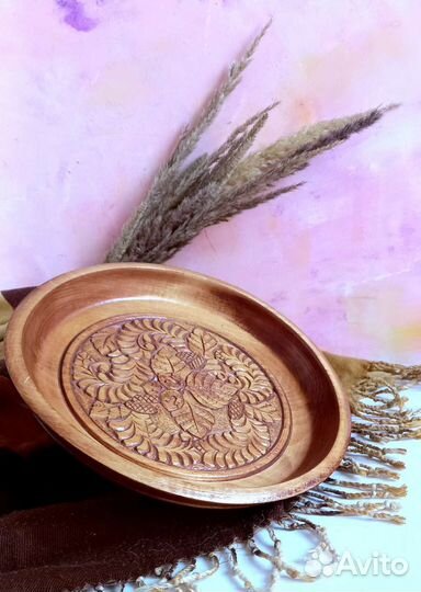 Блюдо резное 23 см Ручная работа Дерево, лак