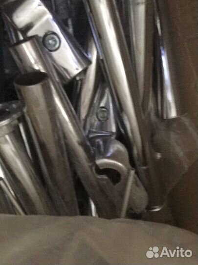 Хромированные трубы различной длины и крепежи