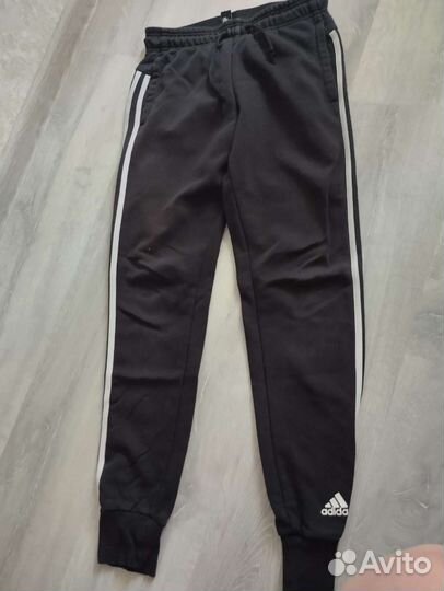 Спортивный костюм adidas для мальчика 134 -146