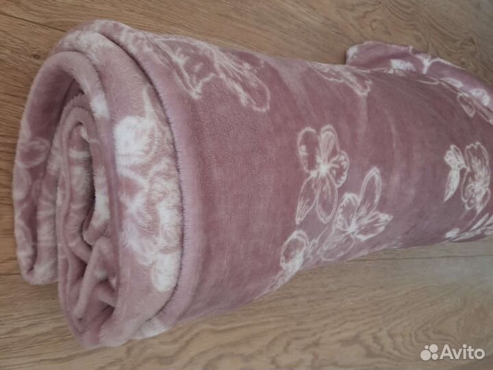 Плед микрофибра новый 230 *200 см