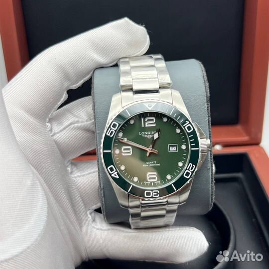 Мужские часы кварцевые зеленые Longines
