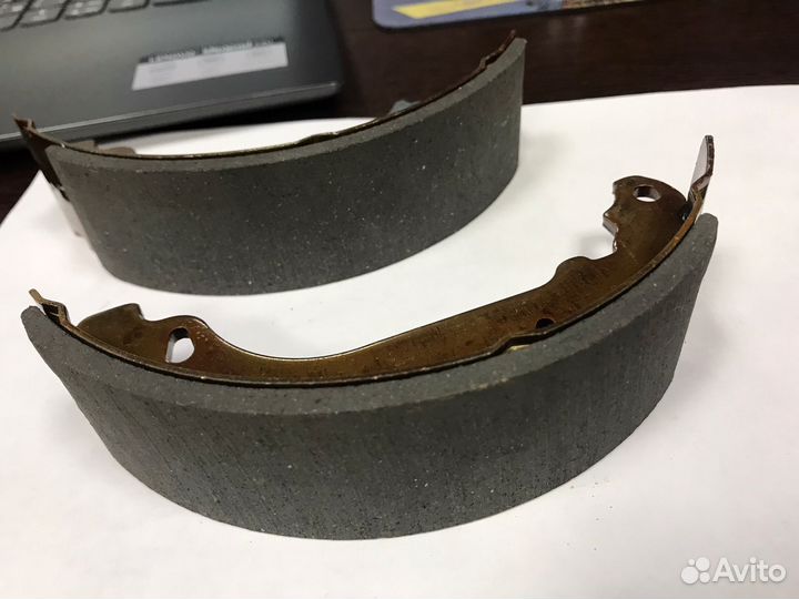 Колодки тормозные Рено Логан