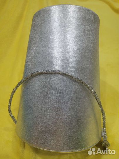 Ведро для снеговика на голову