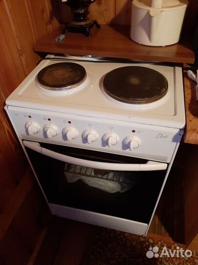 Продам электрическую плиту