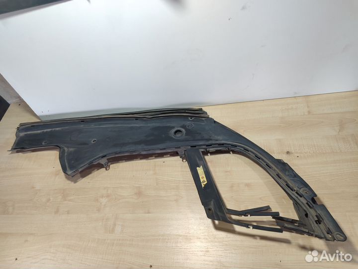 Пластик моторного отсека BMW 7F01, 02