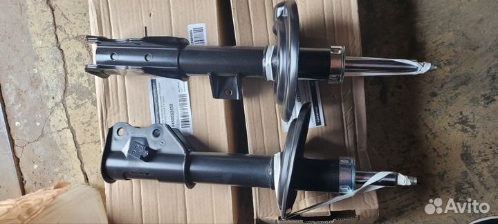 Стойки амортизатора передние веста кросс