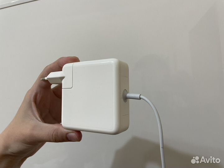 Зарядное устройство для MacBook