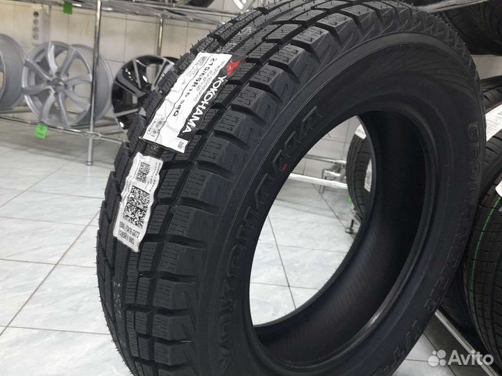Yokohama Geolandar I/T-S G073 215/65 R16