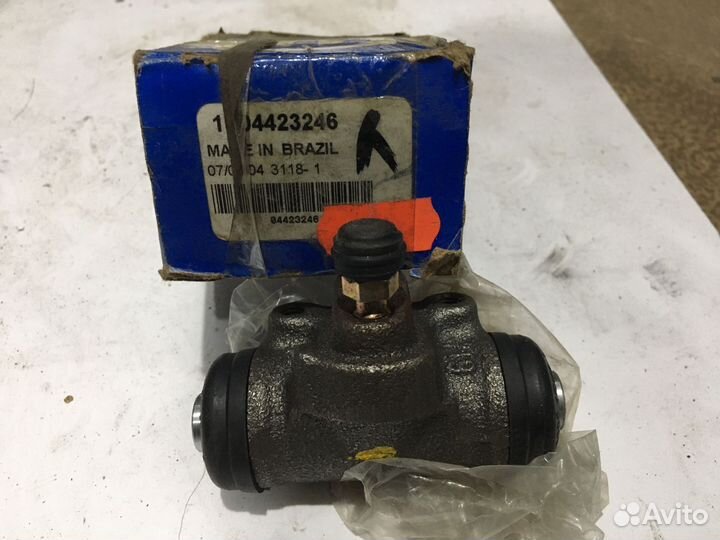 Тормозной цилиндр задний Mopar 04423246