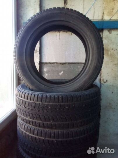 Dunlop SP Winter Ice 01 205/55 R16
