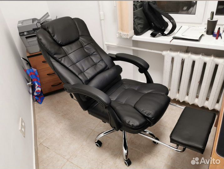 Офисное кресло руководителя