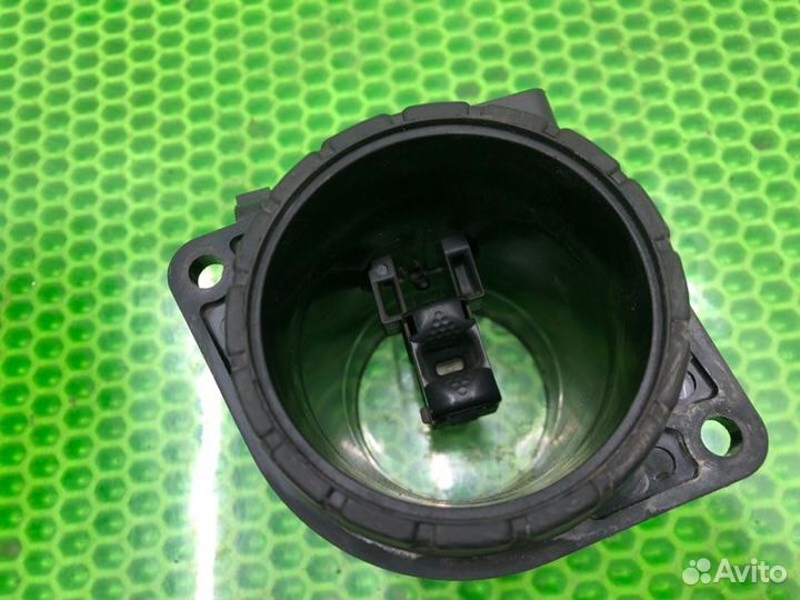 Датчик массового расхода воздуха LADA Kalina