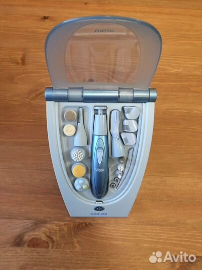 Маникюрный/педикюрный набор Vitek VT-2201VT
