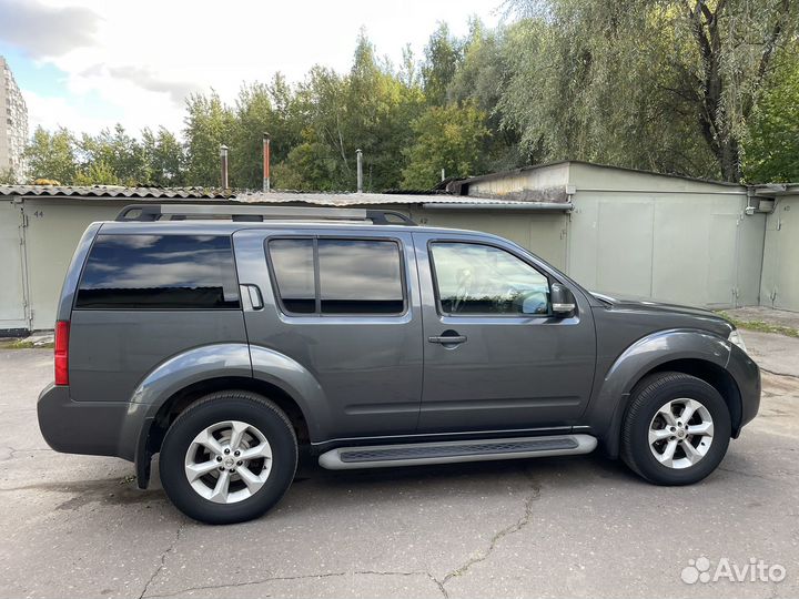 Nissan Pathfinder 2.5 AT, 2010, 167 500 км