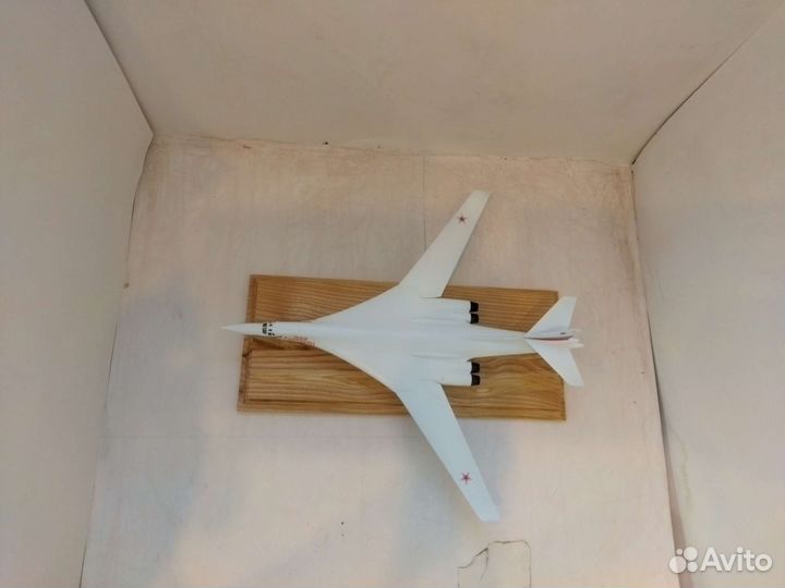 Сувенирная модель Ту-160