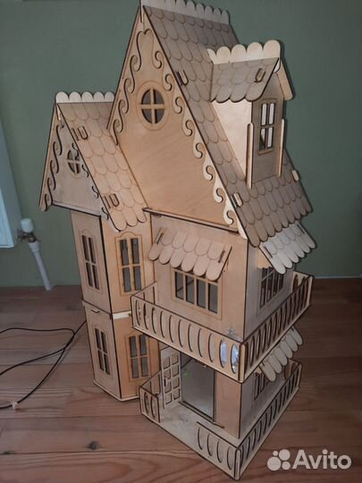 Домик кукольный