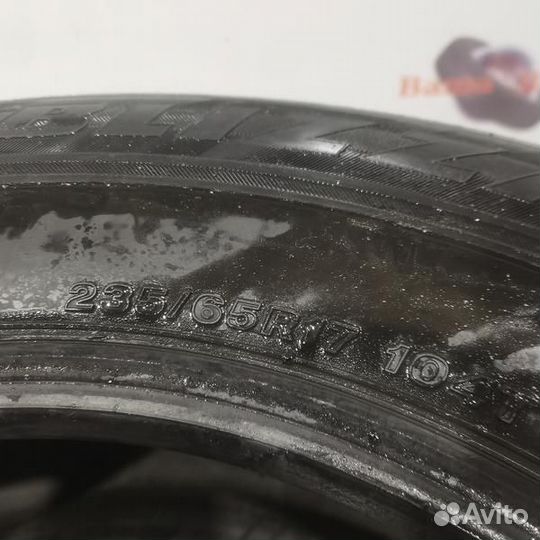 Bridgestone Blizzak WS-60 235/65 R17