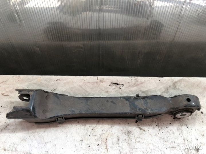 Рычаг подвески задний левый Mercedes-Benz C-Class