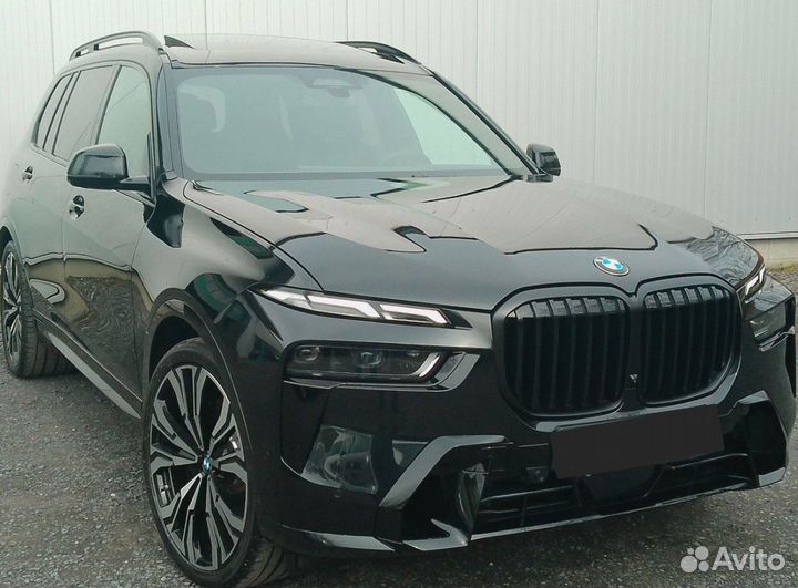 BMW X7 3.0 AT, 2023, 4 000 км