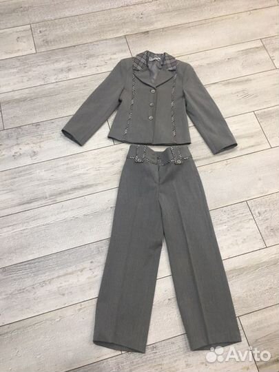 Школьный костюм