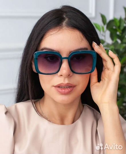 Солнцезащитные очки женские