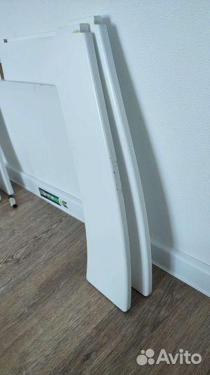 Детский стол и два стульчика