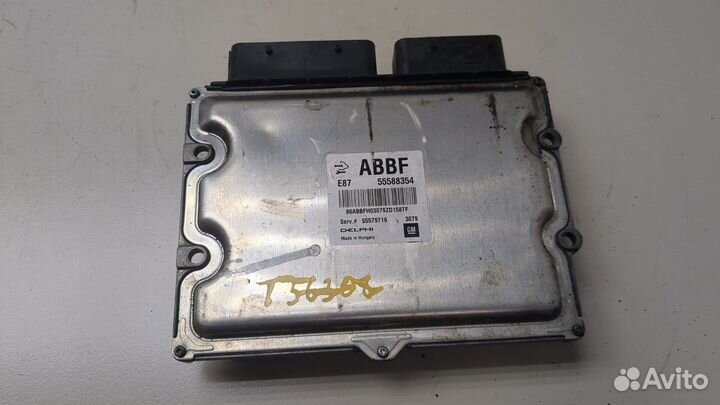 Блок управления двигателем Opel Astra J, 2013