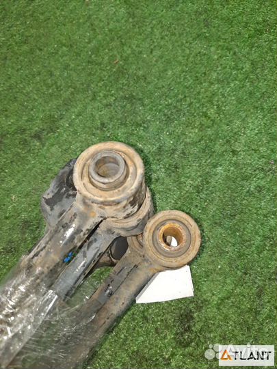 Тяга поперечная задний левый toyota carina ED