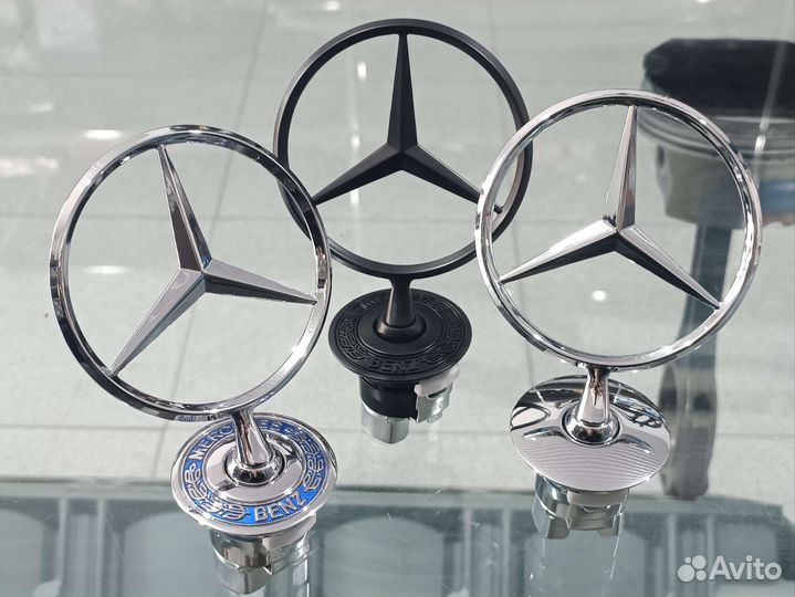 Знак на капот mercedes