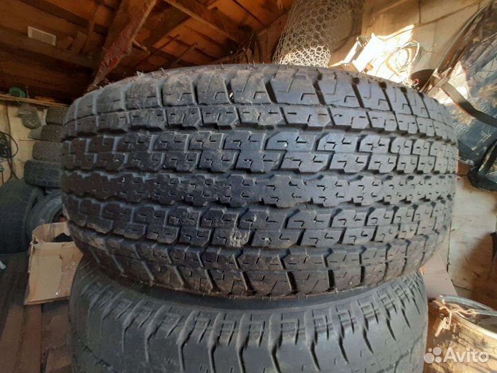 Bridgestone Dueler H/T D840 265/65 R17