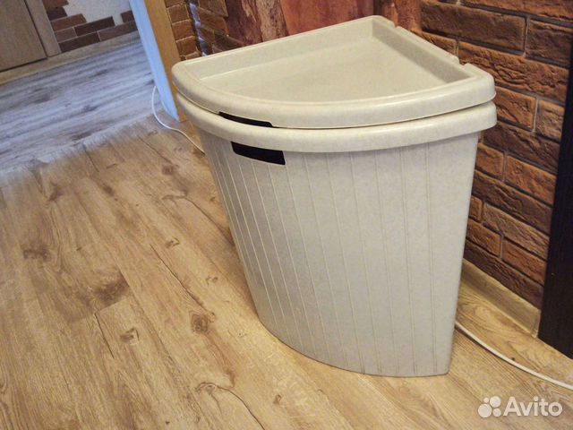 Угловой контейнер из пластика. Многофункциональный