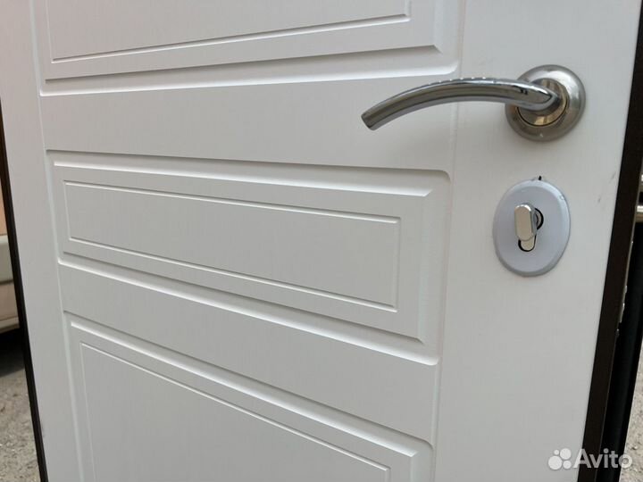 Входная дверь утепленная