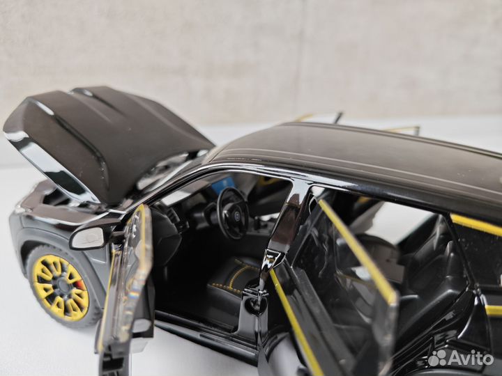 Модель BMW XM 1:24