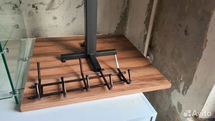 Стол для кофейни