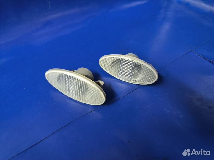 Повторитель в крыло Mitsubishi Lancer IX (2000—200