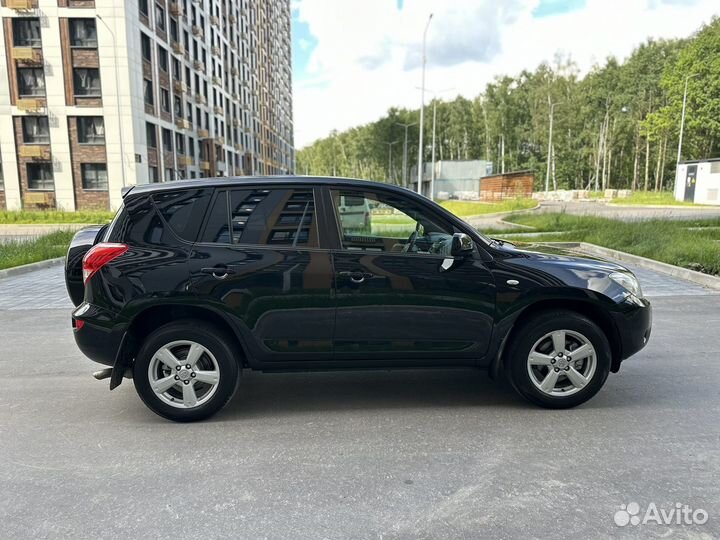 Toyota RAV4 2.0 AT, 2008, 237 000 км