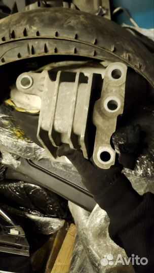 Опора двигателя основная saab 9-3