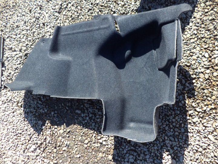 Обшивка багажника правая Mercedes-Benz C180 W203