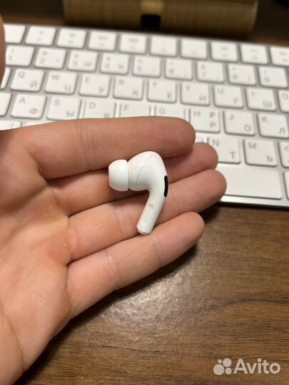 Наушник airpods pro левый