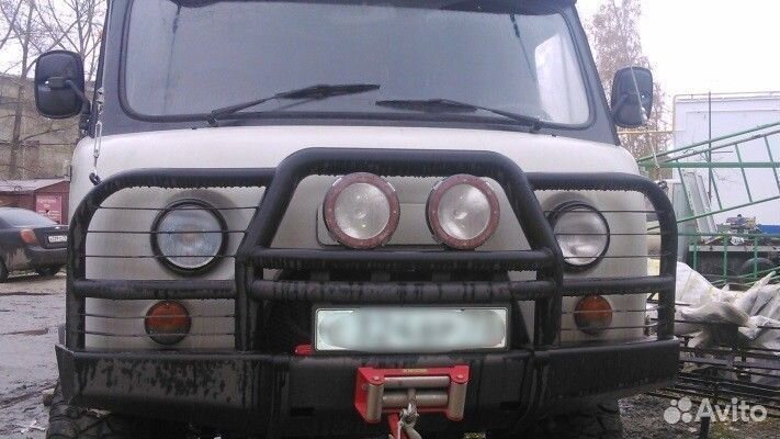 Передний бампер Аллигатор увел УАЗ 452 3303 39094